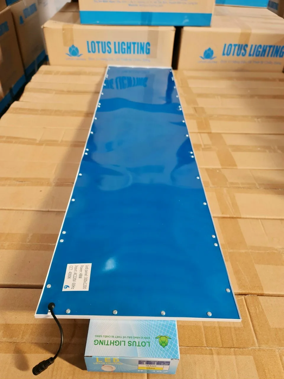 Đèn panel siêu mỏng